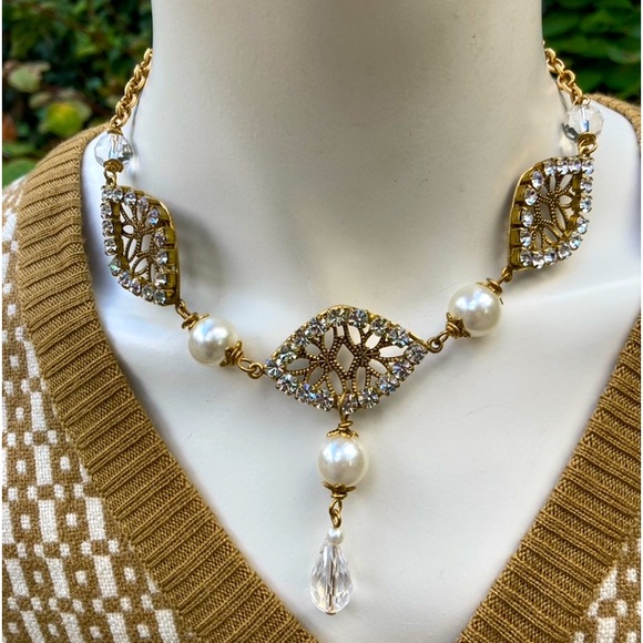 Lenore Dame Rhinestone Filigree Pearl Crystal Dangle Drop Necklace NWT 15"-22" - Picture 2 of 7